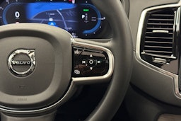 valkoinen Volvo XC90 2024 kuva 11.