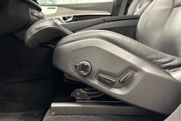 valkoinen Volvo XC90 2024 kuva 24.