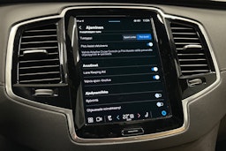 musta Volvo XC90 2024 kuva 35.