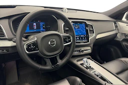 harmaa Volvo XC90 2024 kuva 8.