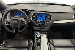 harmaa Volvo XC90 2024 kuva 9.