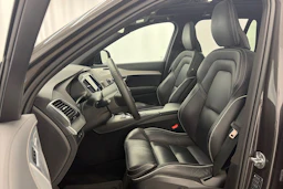 harmaa Volvo XC90 2024 kuva 20.