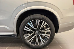 harmaa Volvo XC90 2024 kuva 10.