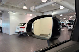 harmaa Volvo XC90 2024 kuva 14.