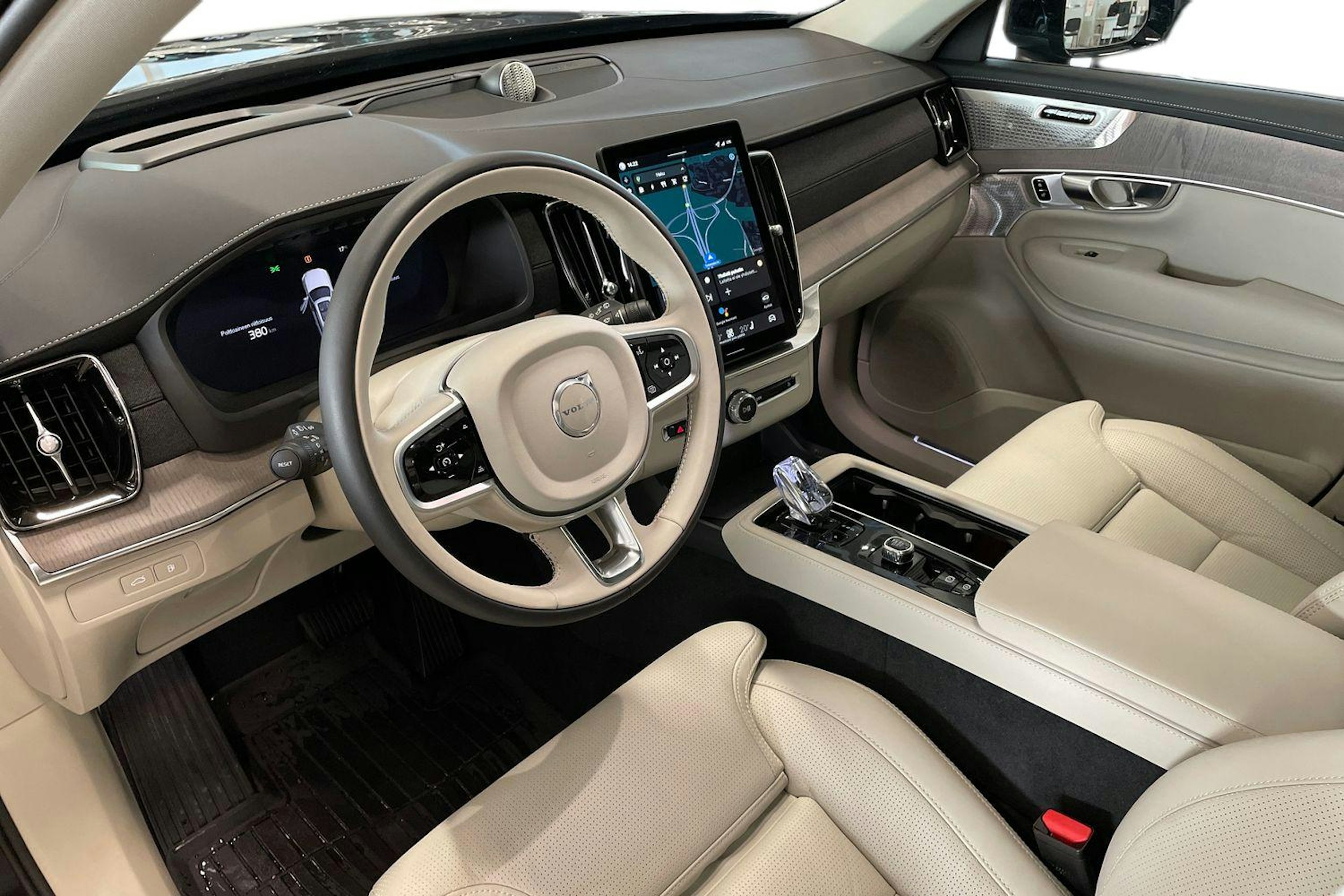 musta Volvo XC90 2026 kuva 7.