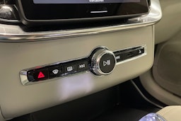 musta Volvo XC90 2026 kuva 19.