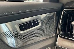 musta Volvo XC90 2026 kuva 21.