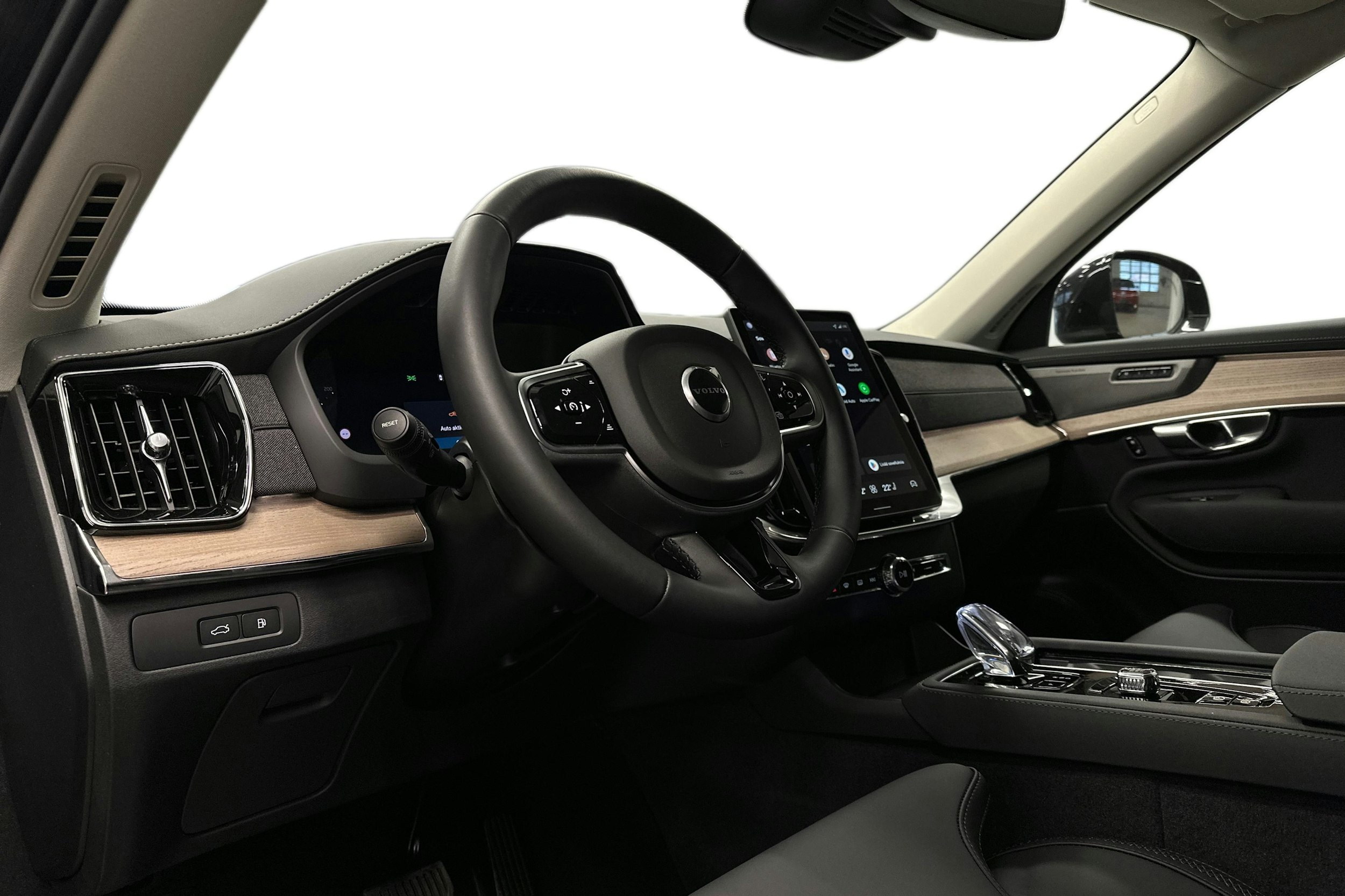 musta Volvo XC90 2026 kuva 3.