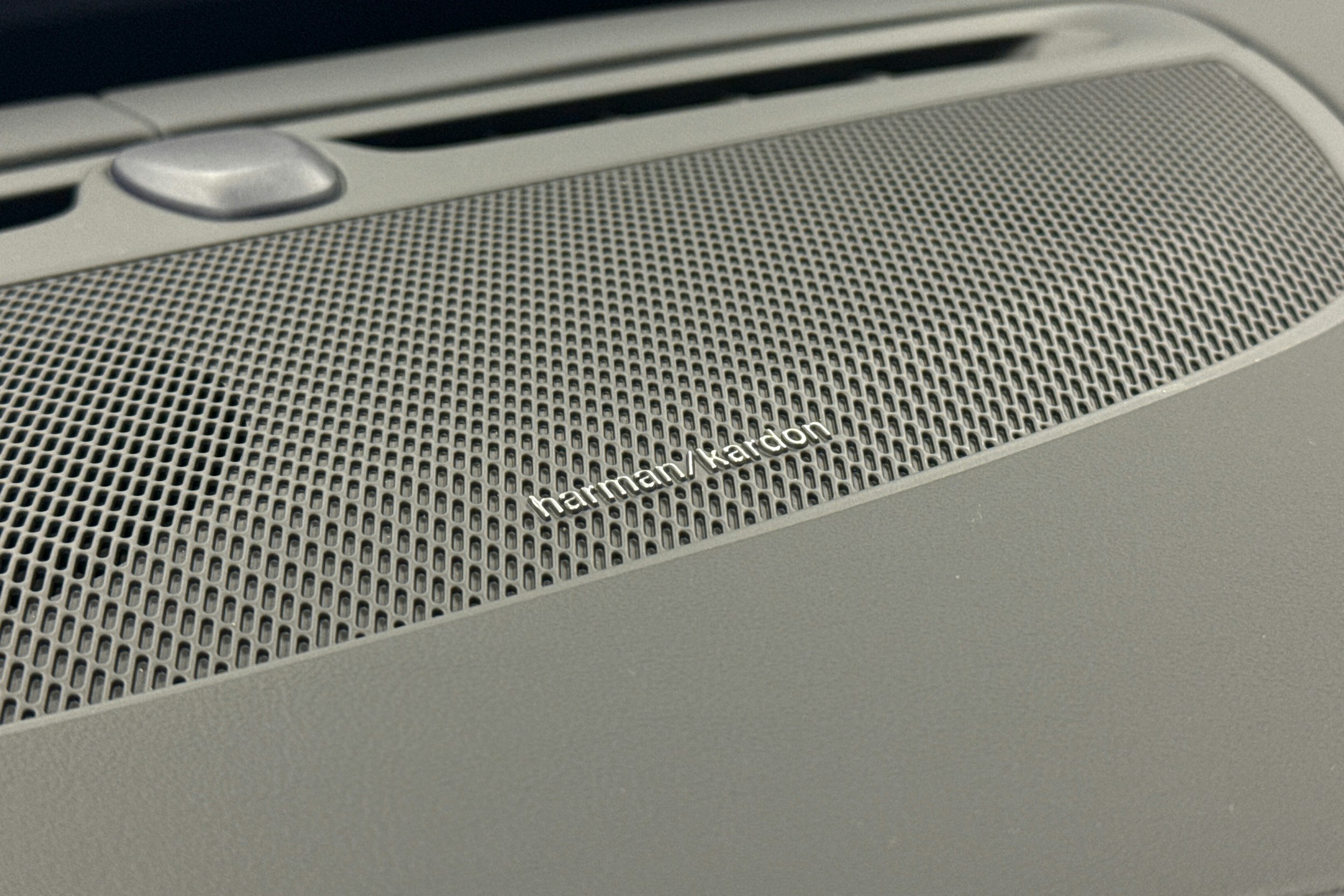 musta Volvo XC90 2026 kuva 25.