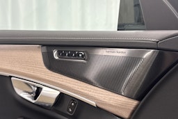 musta Volvo XC90 2026 kuva 26.