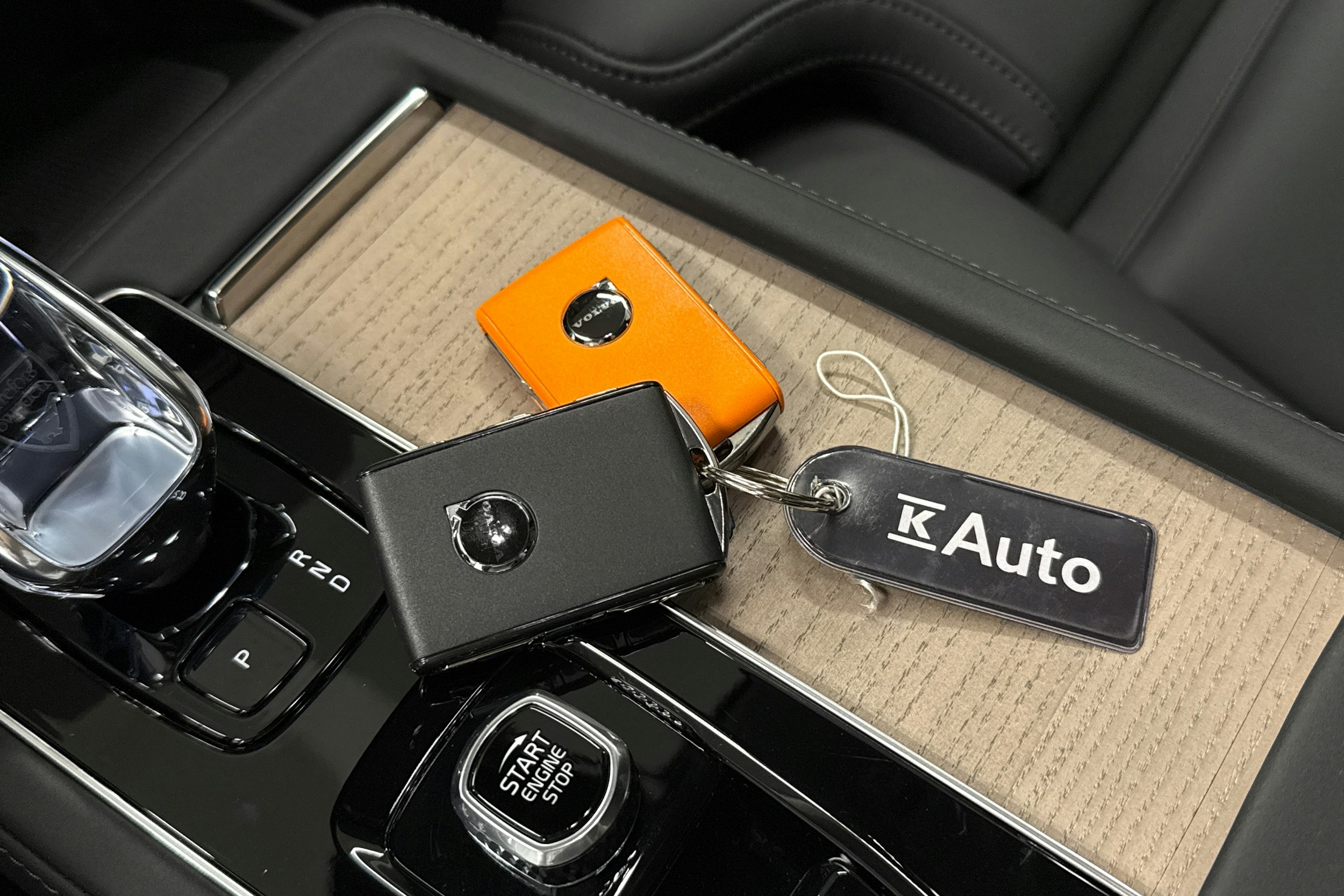 musta Volvo XC90 2026 kuva 32.