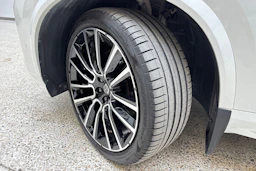 valkoinen Volvo XC90 2026 kuva 10.