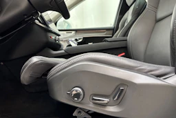 valkoinen Volvo XC90 2026 kuva 22.