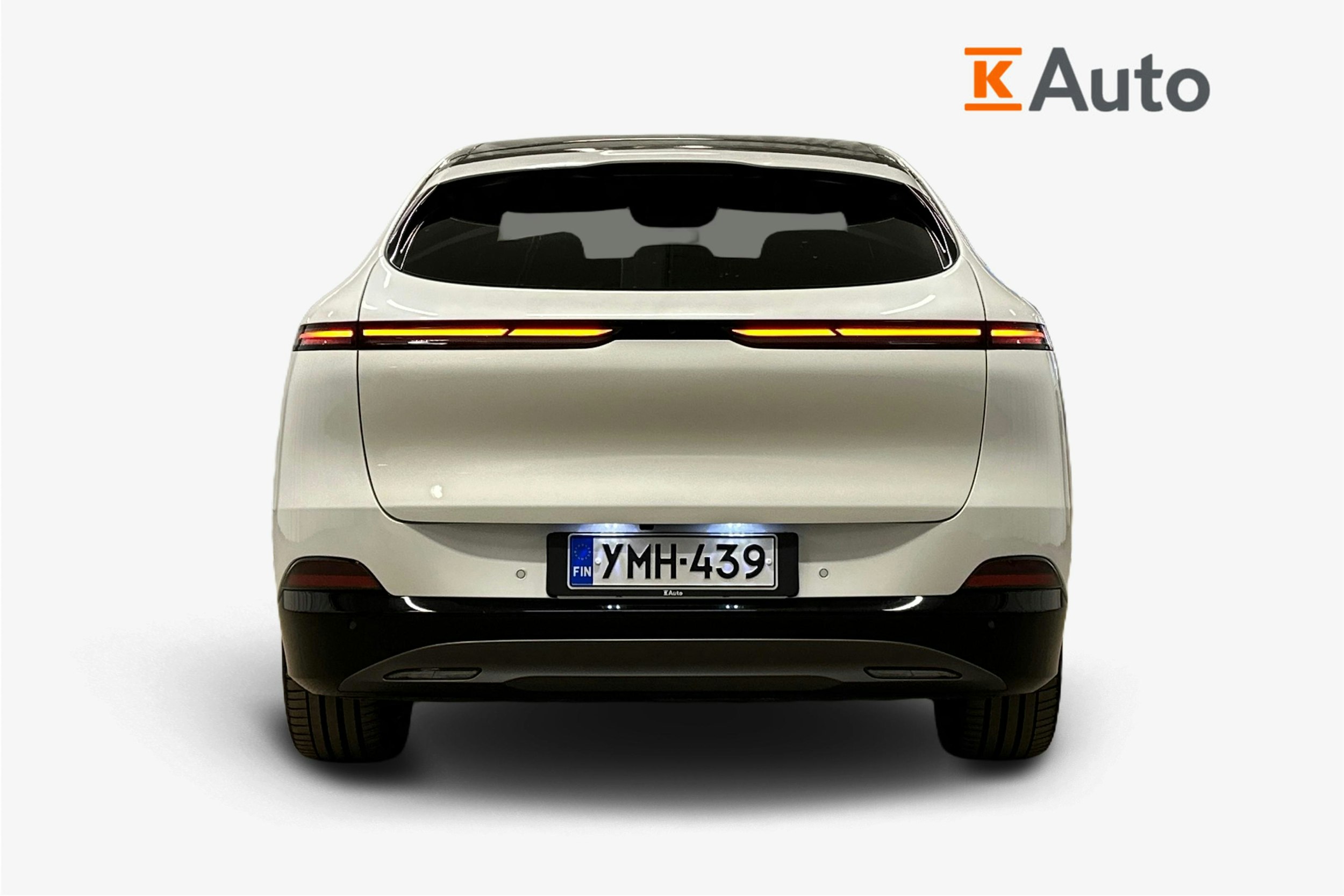 valkoinen XPENG G6 2025 kuva 3.