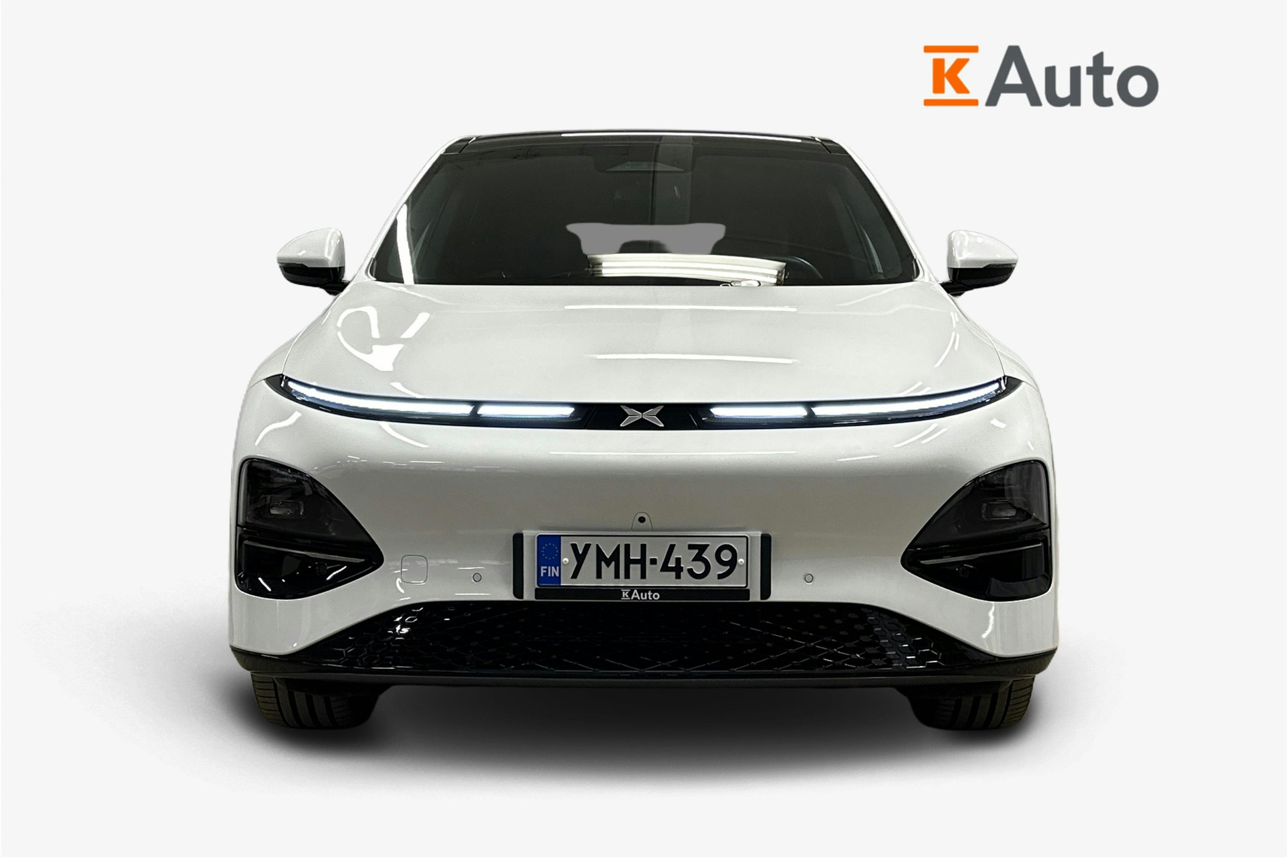 valkoinen XPENG G6 2025 kuva 4.