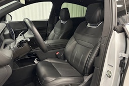 valkoinen XPENG G6 2025 kuva 13.