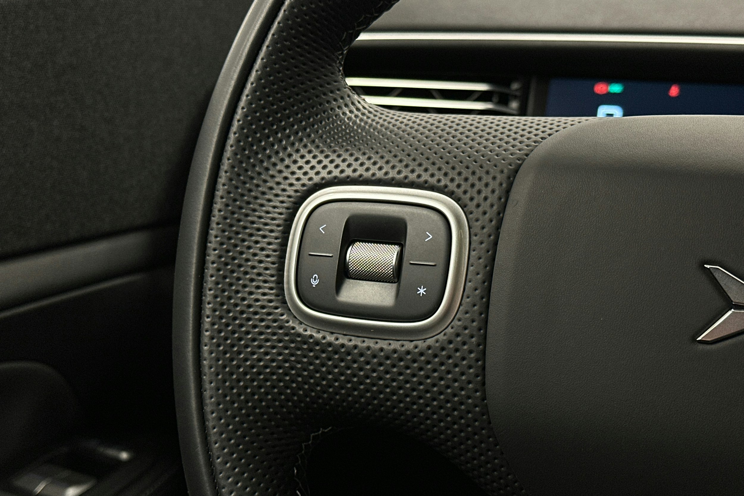 valkoinen XPENG G6 2025 kuva 17.