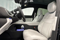 musta XPENG G6 2026 kuva 32.