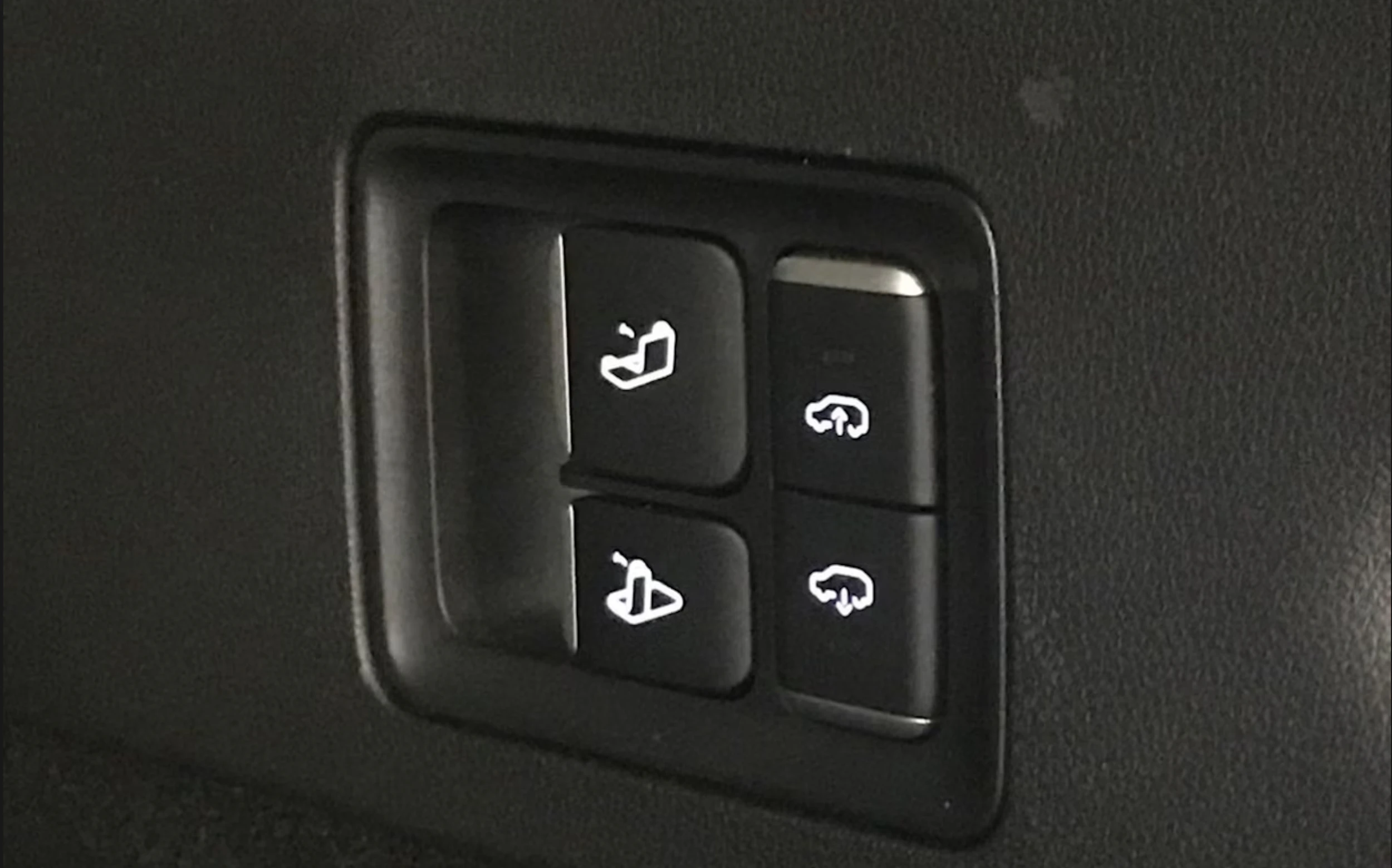 met. vihreä XPENG G9 2023 kuva 10.