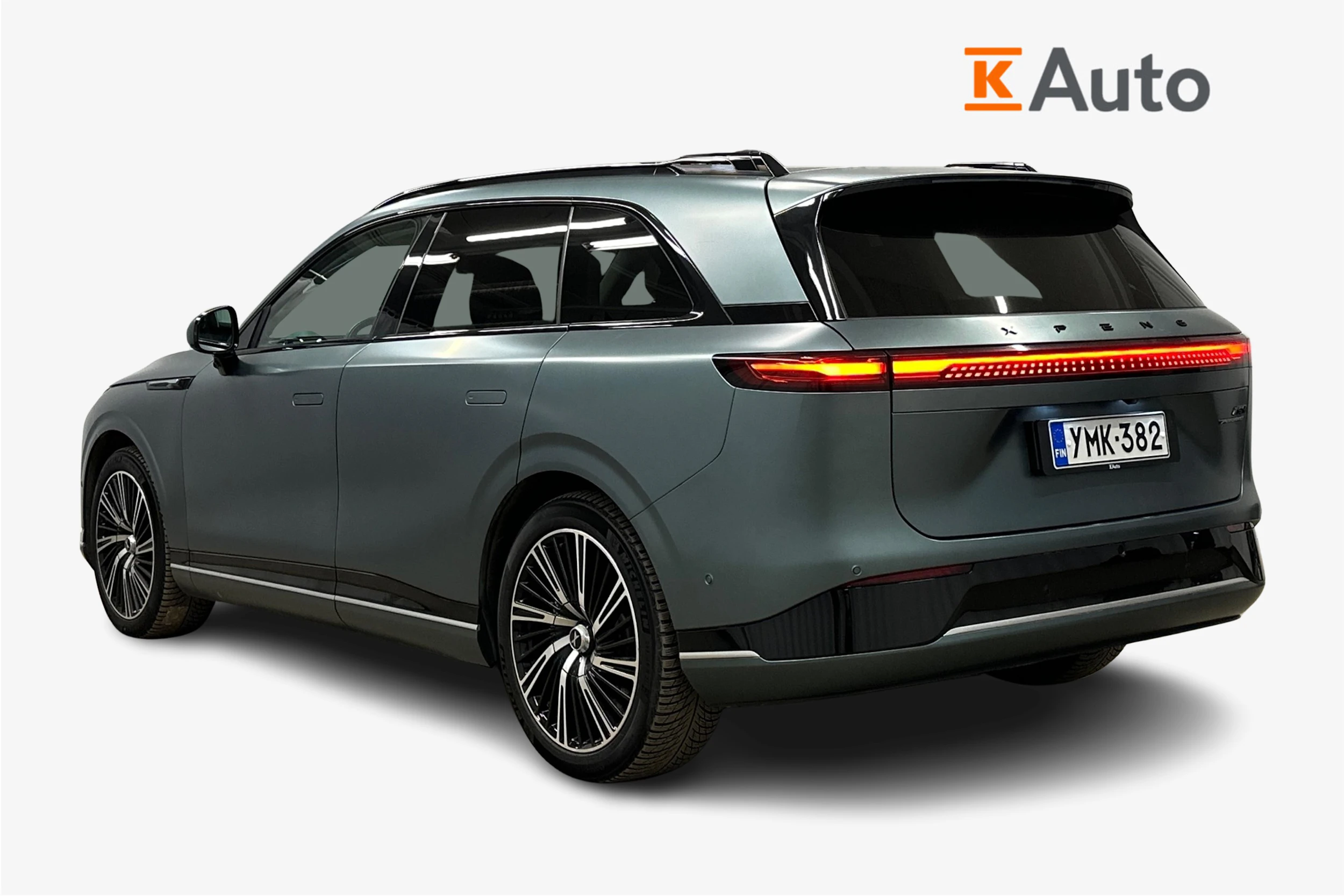 vihreä XPENG G9 2023 kuva 3.