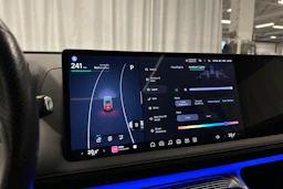 vihreä XPENG G9 2023 kuva 22.