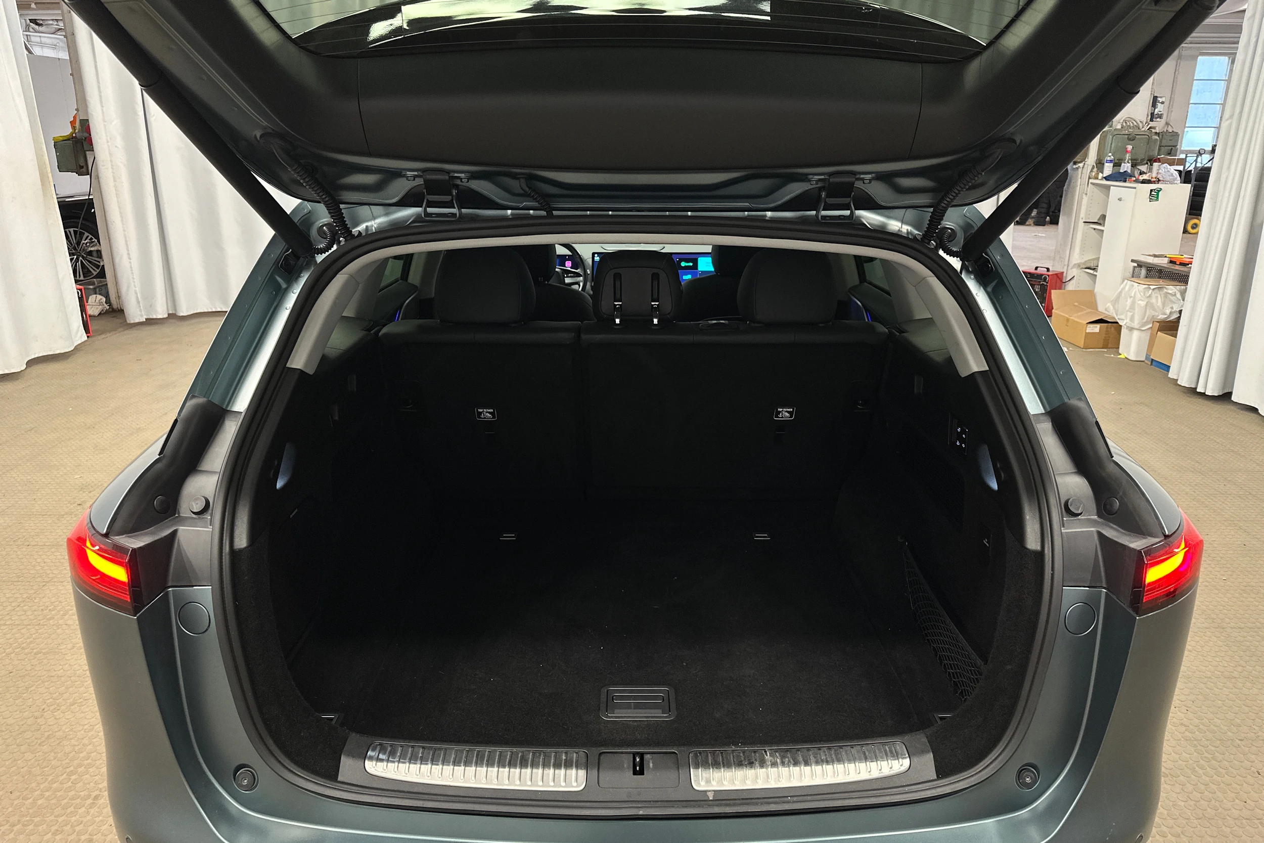 vihreä XPENG G9 2023 kuva 46.