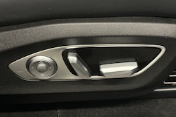 vihreä XPENG G9 2024 kuva 21.