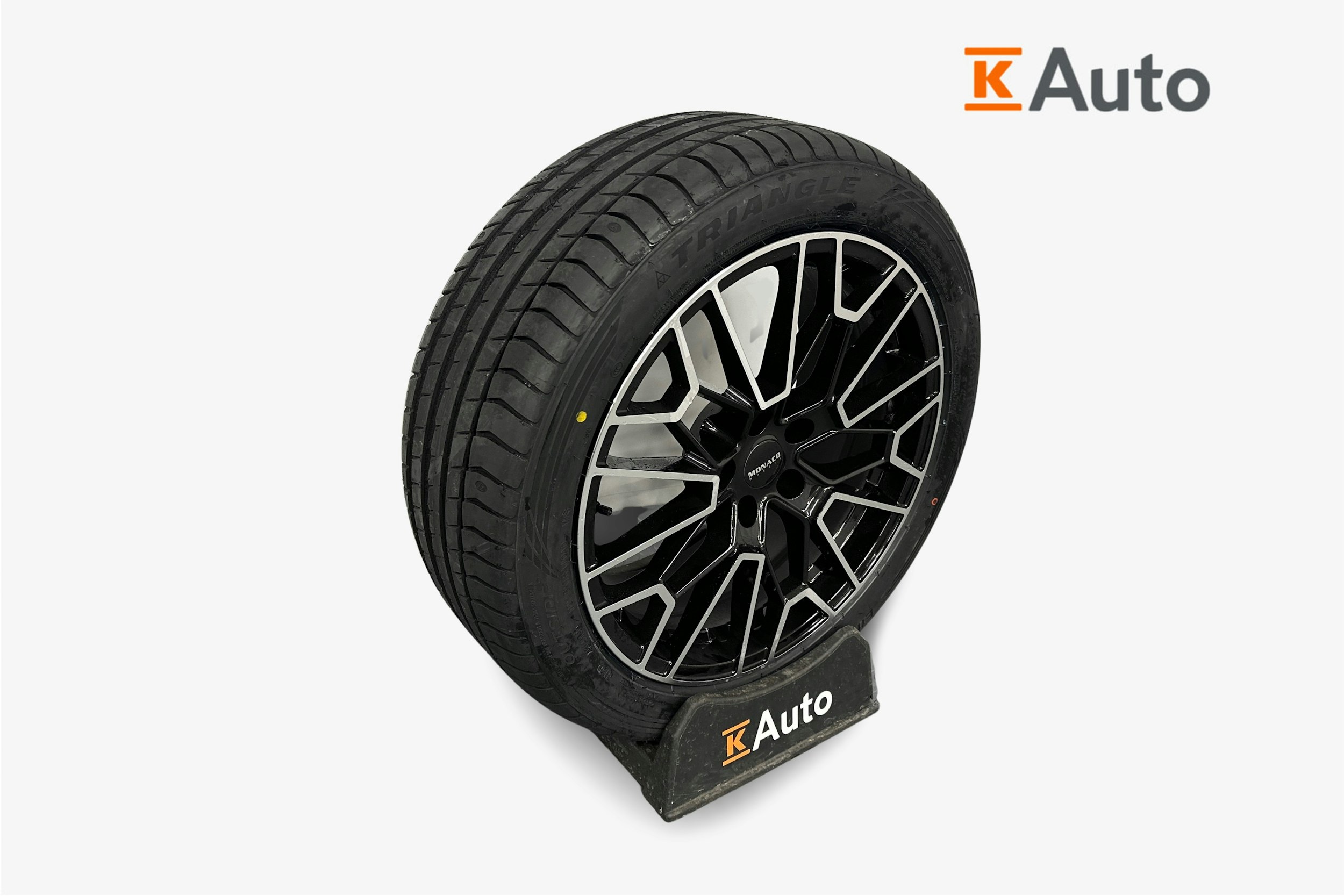 harmaa Xpeng P7 2022 kuva 11.