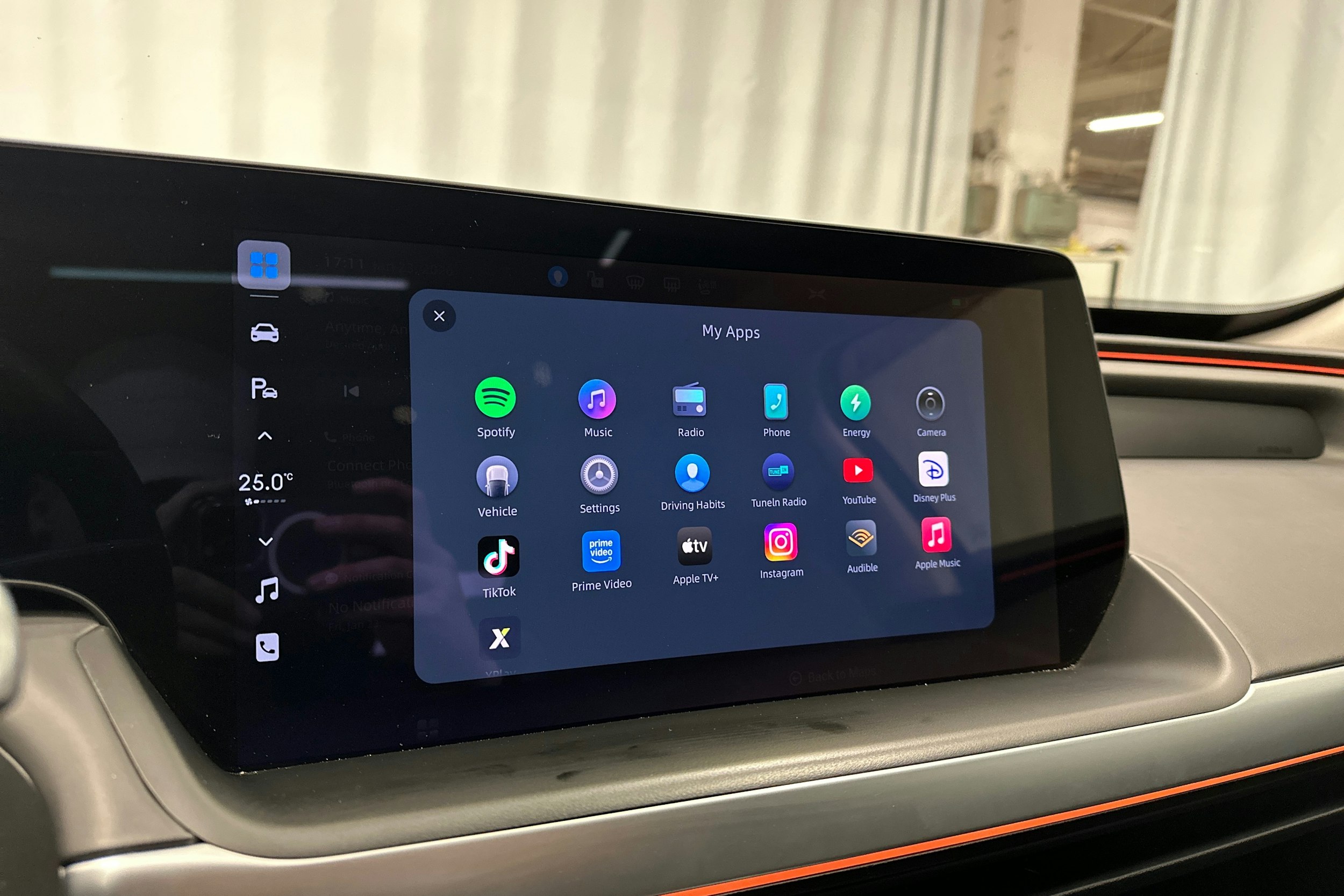 harmaa Xpeng P7 2022 kuva 22.