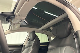 harmaa Xpeng P7 2022 kuva 35.