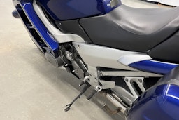 sininen Yamaha FJR 2004 kuva 15.