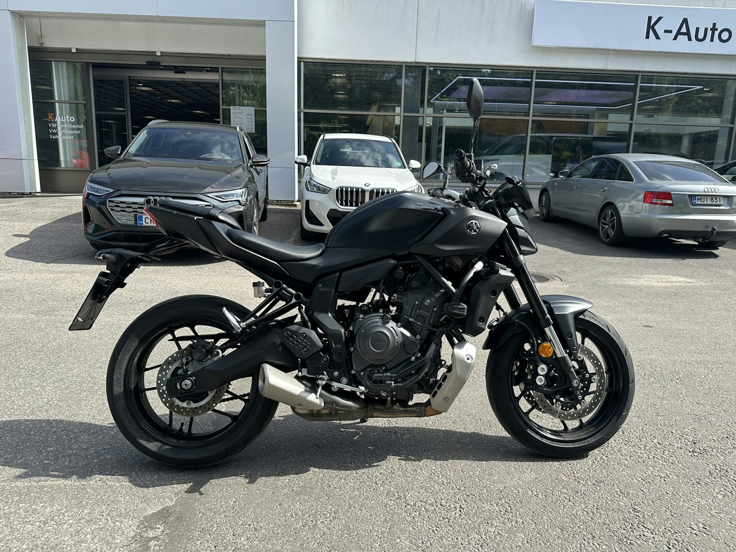 musta Yamaha MT-07 2025 kuva 4.