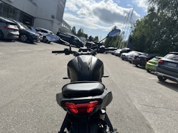 musta Yamaha MT-07 2025 kuva 9.