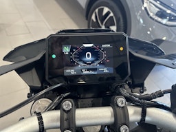 musta Yamaha MT-07 2025 kuva 13.