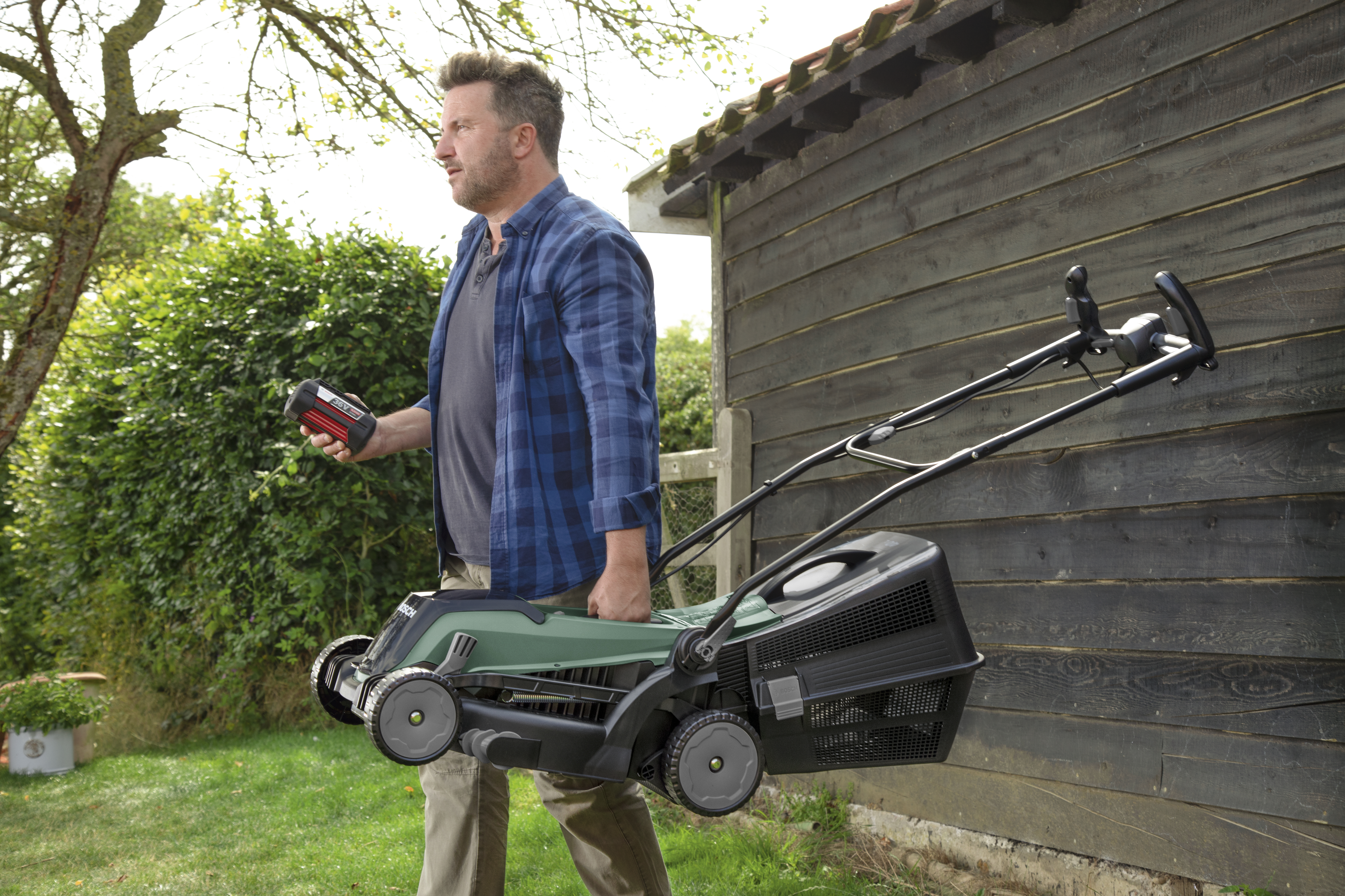 Akkuruohonleikkuri Bosch easyrotak 36-550 4,0Ah