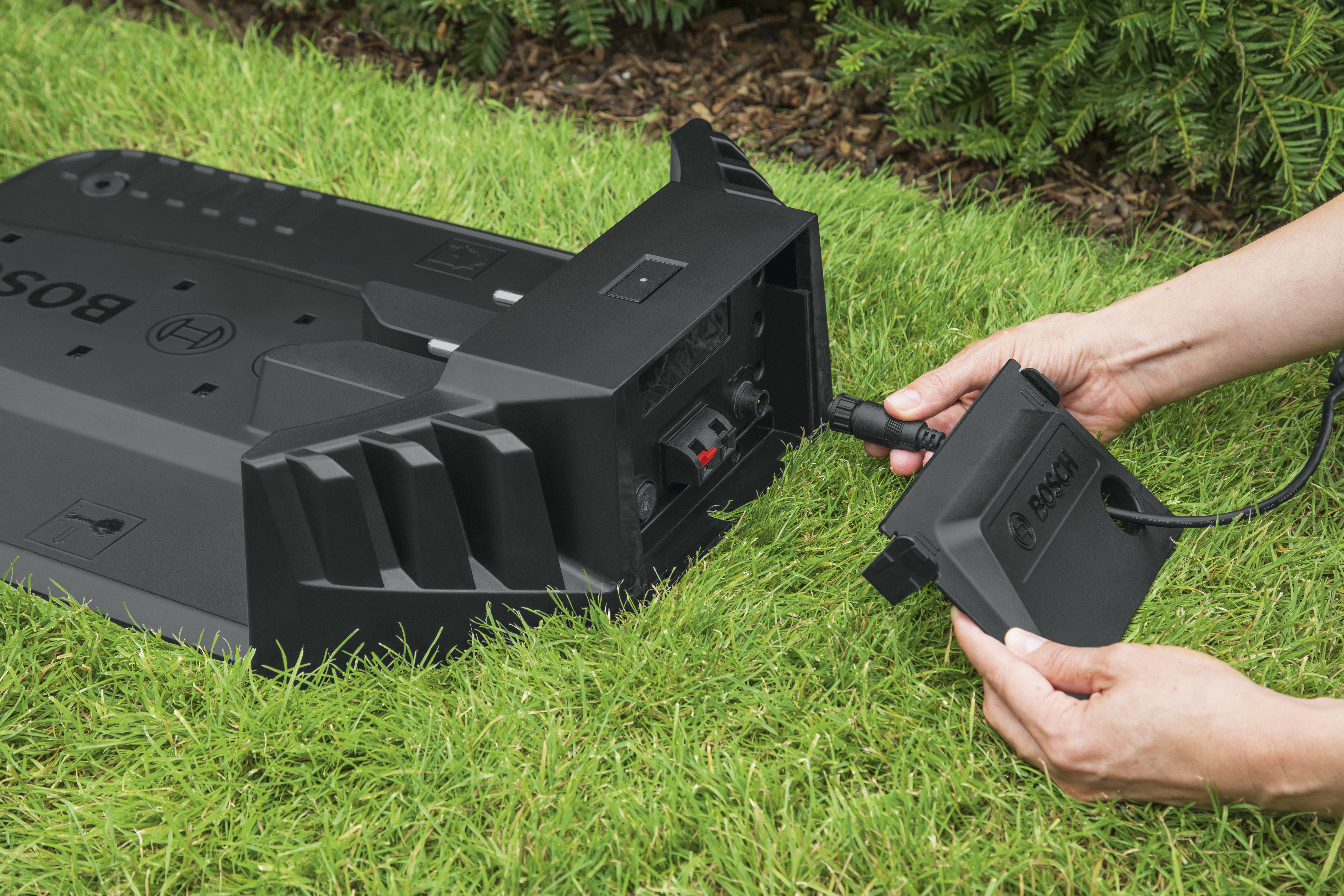 Robottiruohonleikkuri Bosch Indego M+ 700