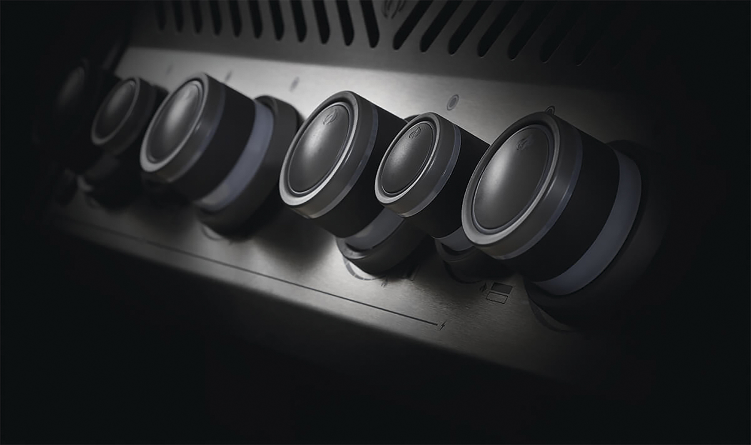 Kaasugrilli Napoleon Rogue RSE425-1