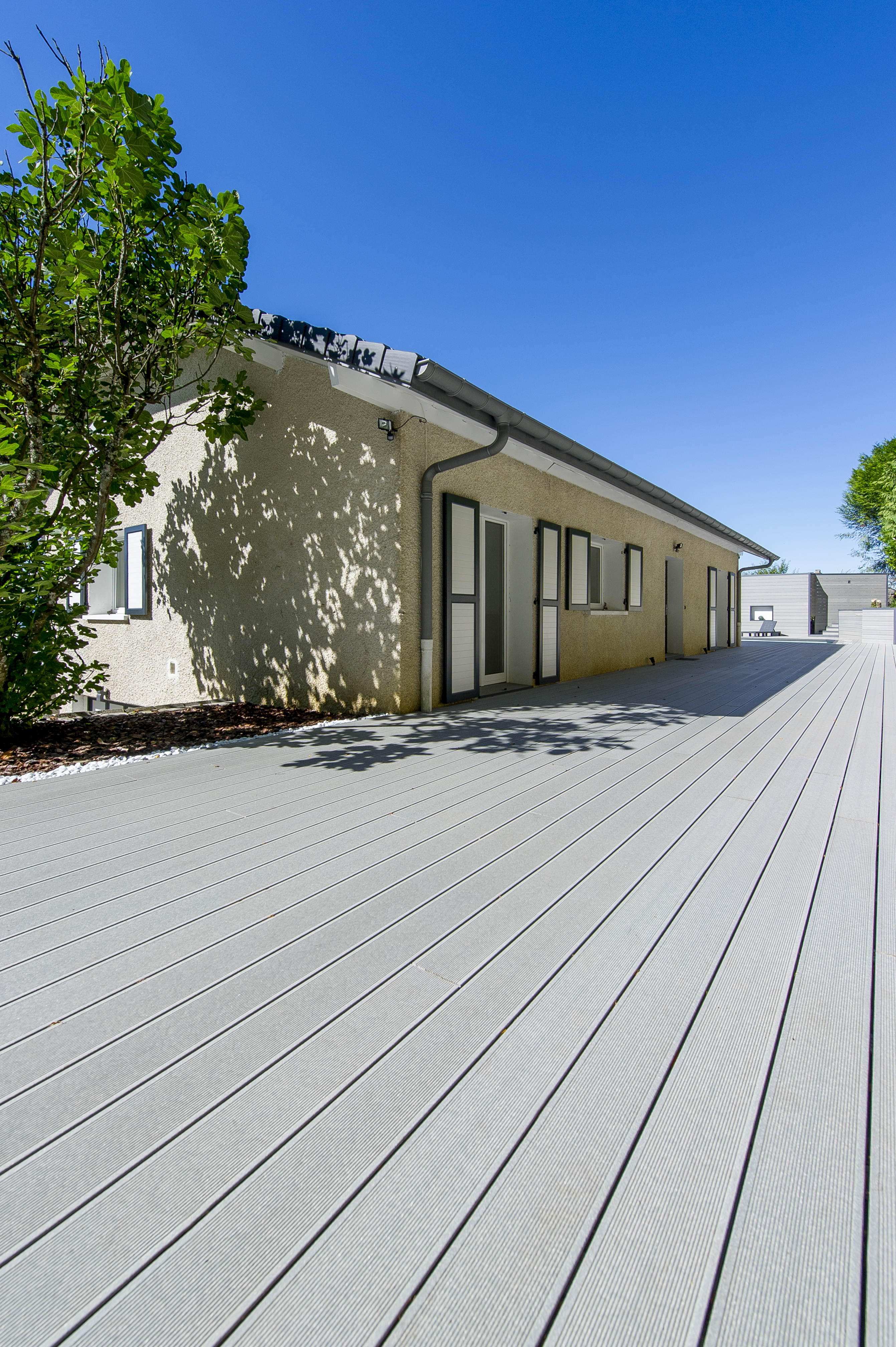 Terassilauta UPM ProFi Deck hopeanvihreä 28x150x4000