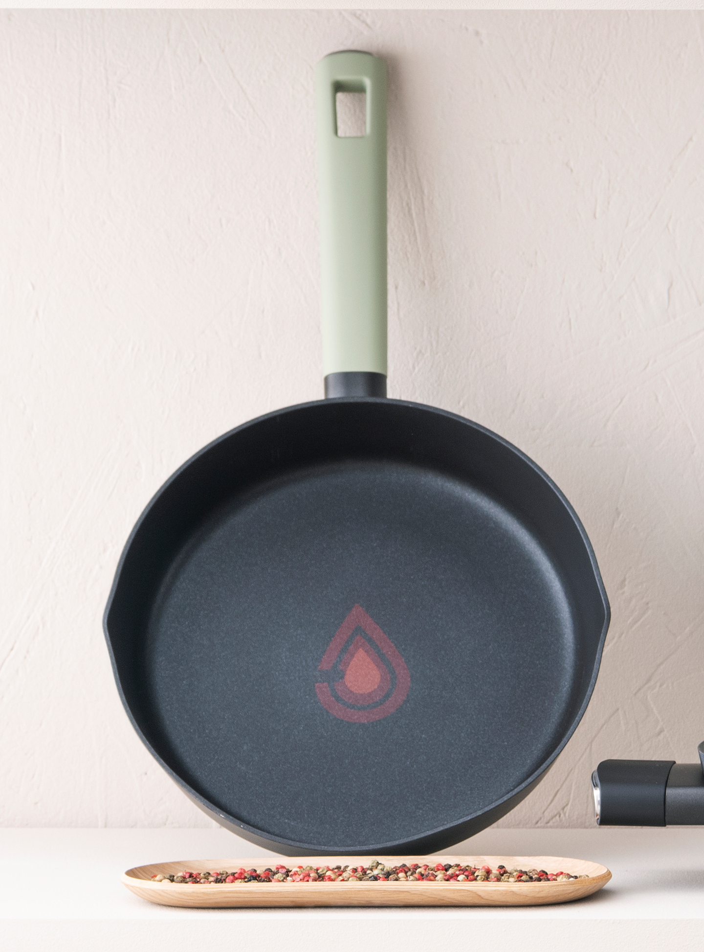 Infinity Chefs Ion Plus paistinpannu 24