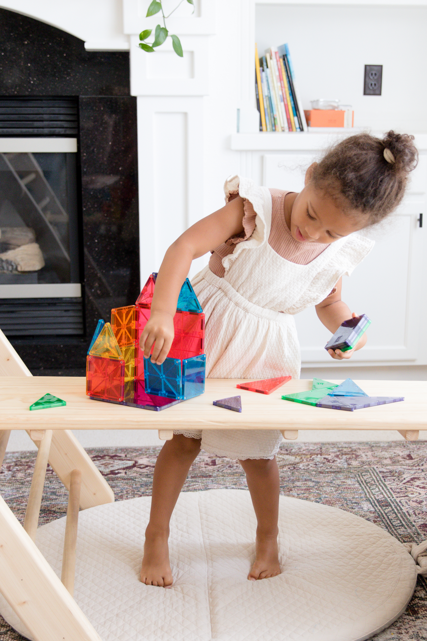 MAGNA-TILES® Clear Colours -magneettirak.sarja, 32 osaa