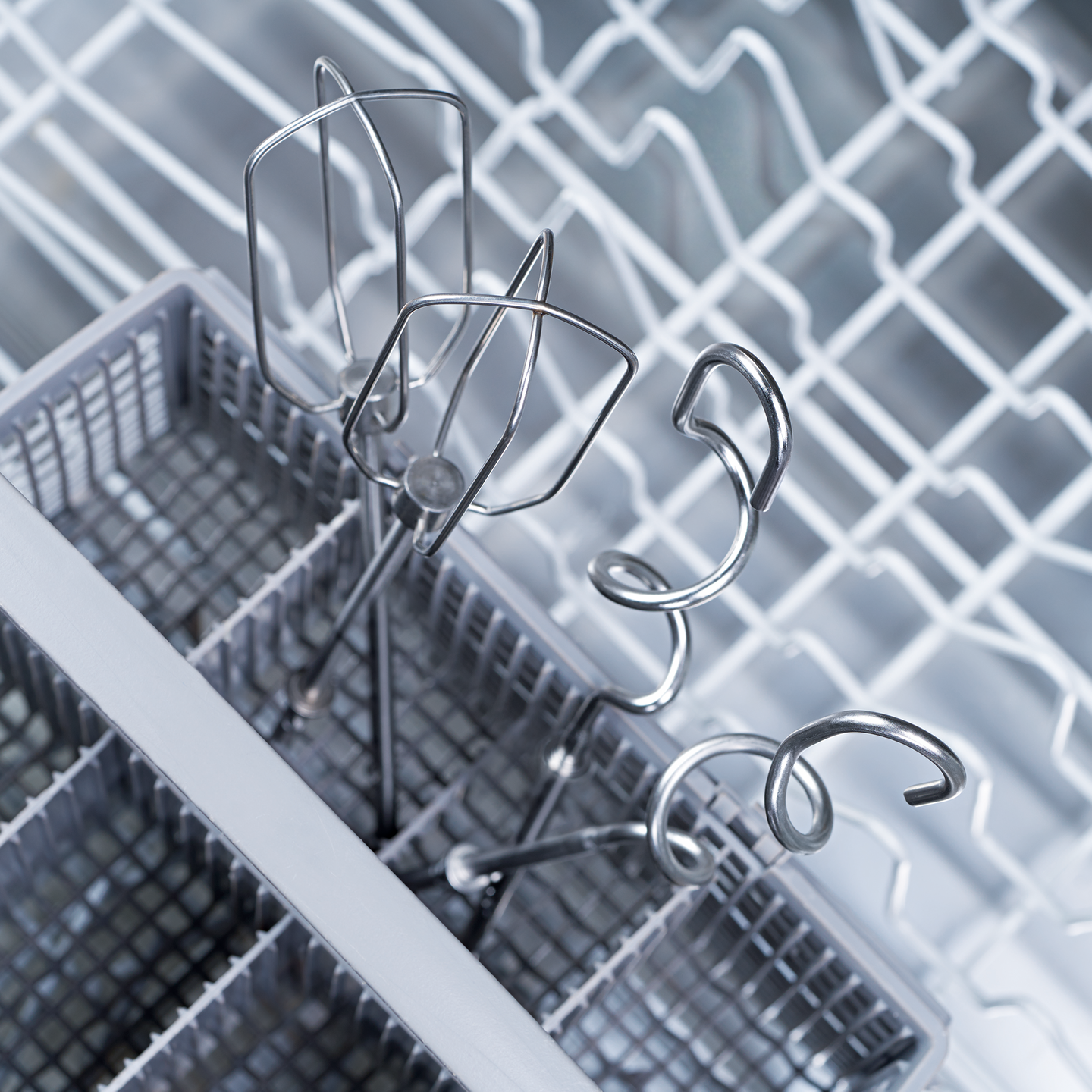 Electrolux Love Your Day ESM3300 sähkövatkain kulholla