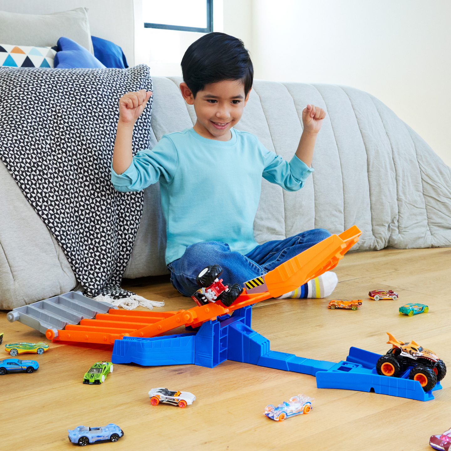 Hot Wheels Monster Trucks Racedown Demolition -autorata