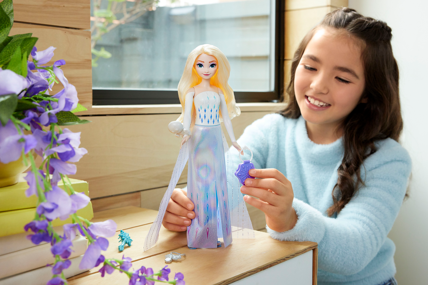 Disney Frozen Fashion Reveal Elsa -muotinukke