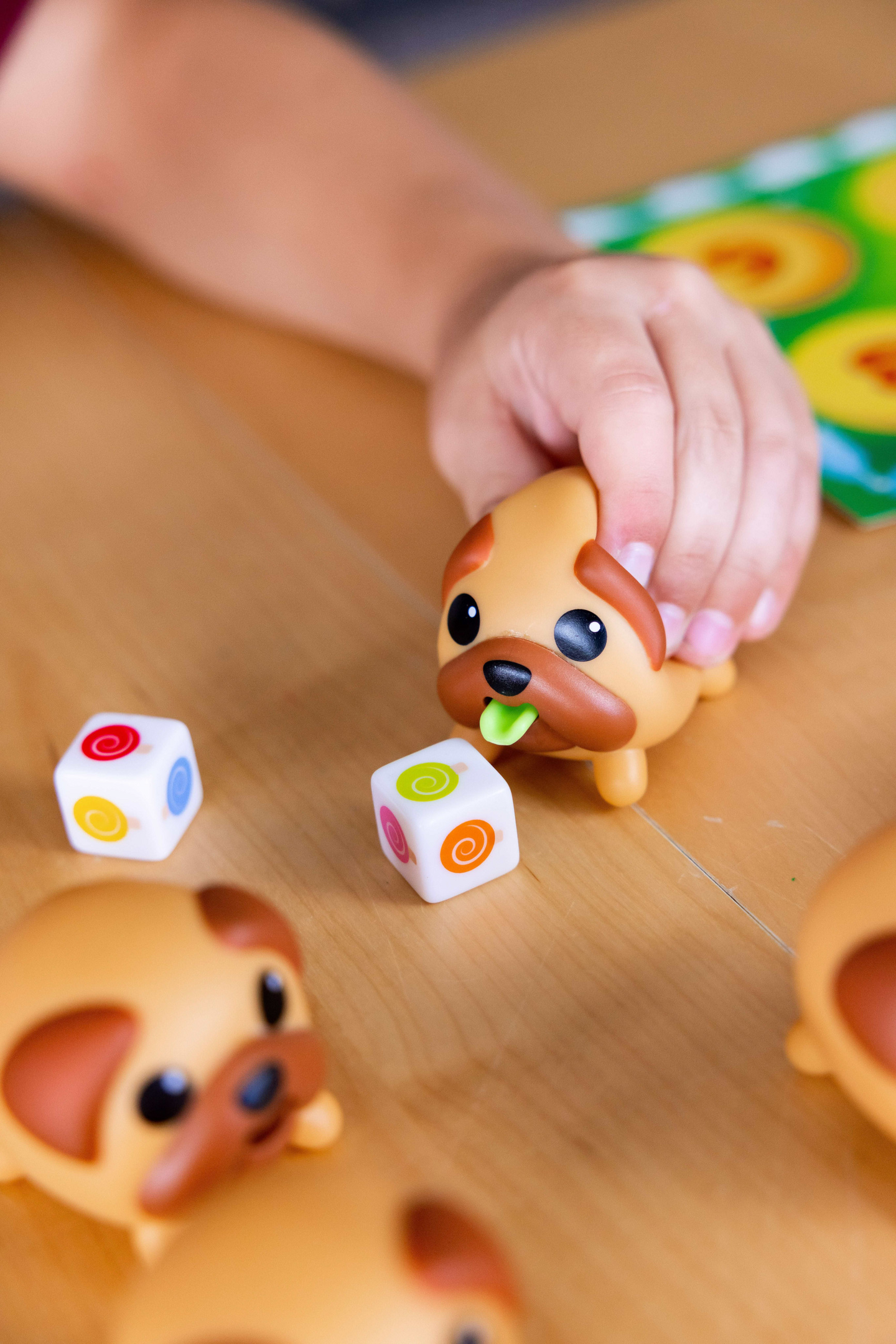 Popsivat mopsit lastenpeli