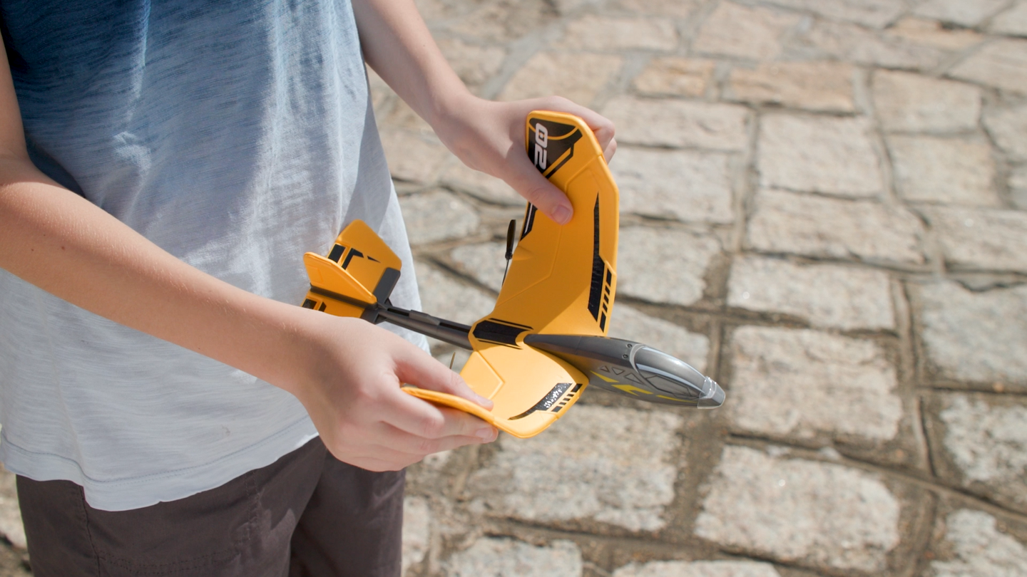 Silverlit Radio-ohjattava Hornet Evo