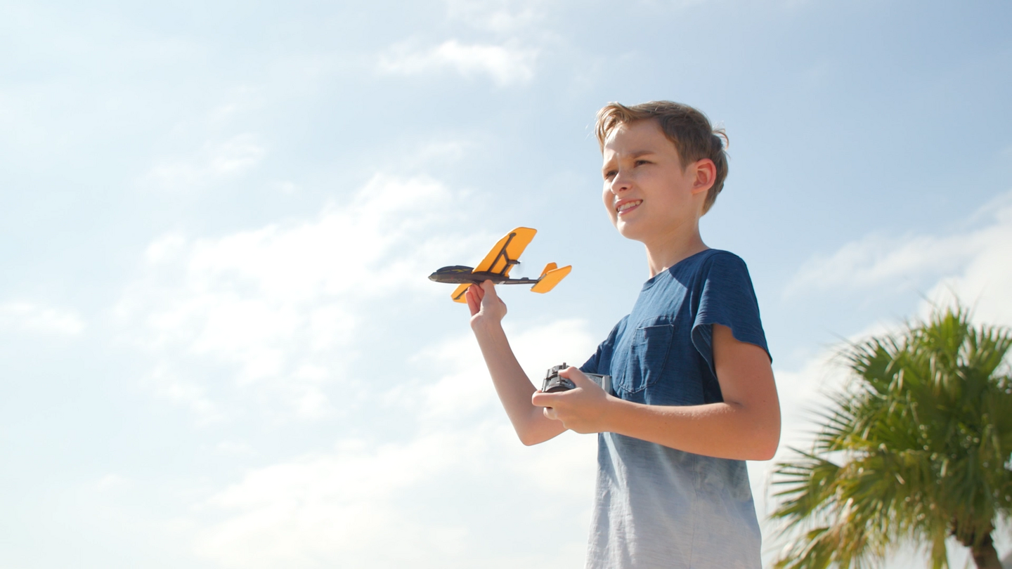 Silverlit Radio-ohjattava Hornet Evo