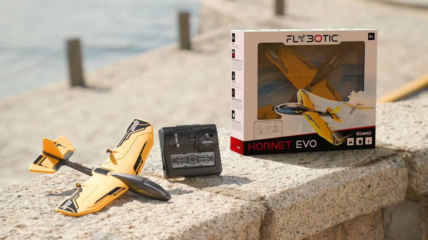 Silverlit Radio-ohjattava Hornet Evo