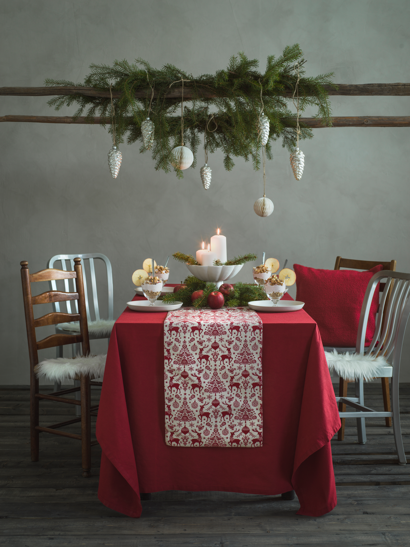 Hemtex 24h Sandra pöytäliina 140x250 cm punainen