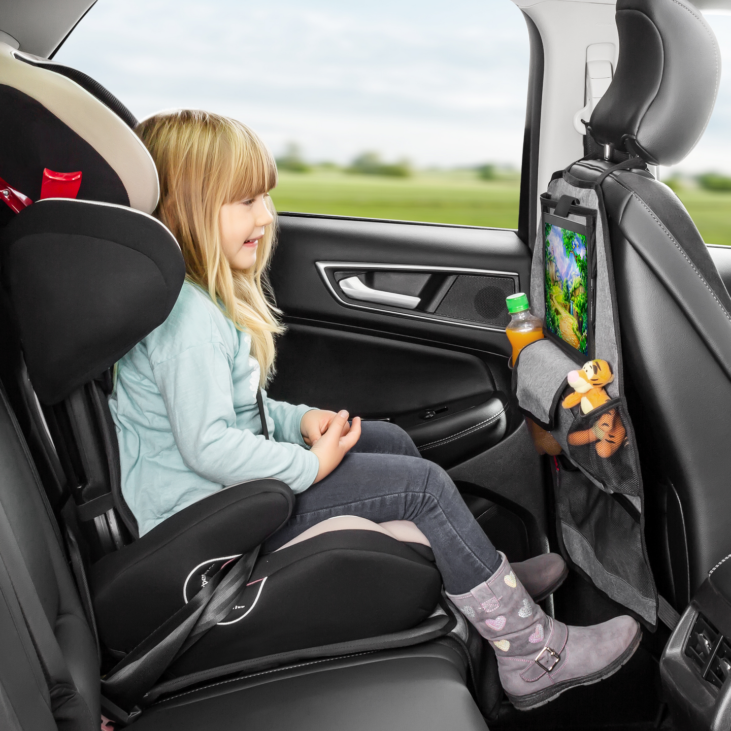 Reer potkusuoja autoon tablet-taskulla ja lokeroilla