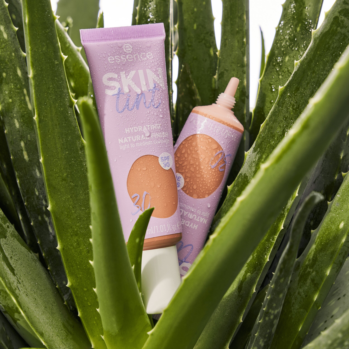 Essence Skin Tint meikkivoide 30